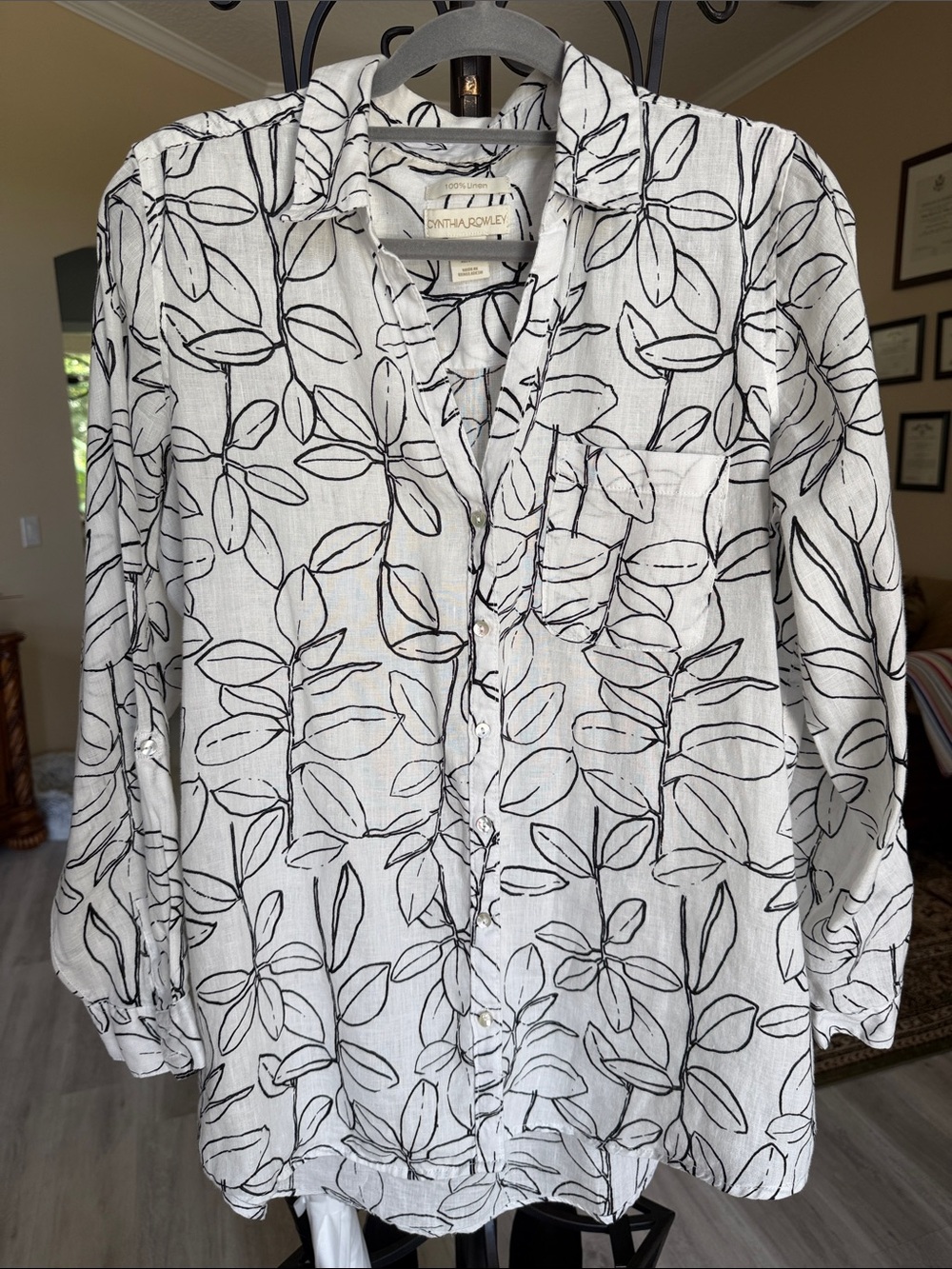 Cynthia Rowley White Button-Front Shirt with Black Leaf Print